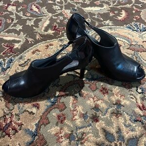Life Stride Black Heels 9.5
